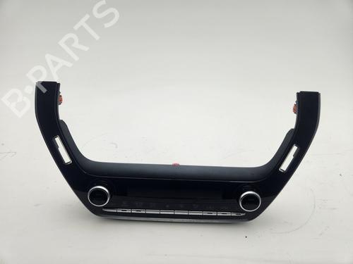 Used Climate control Climate control TOYOTA COROLLA Saloon (_E21_) 1.8 VVTi Hybrid (ZWE211) (122 hp) 33020563 33020563