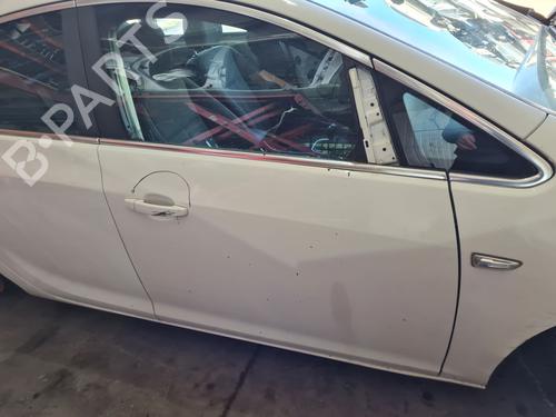 Used Right front door OPEL ASTRA J (P10) [2009-2016]  29290293