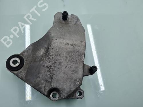 Used Engine mount Engine mount MERCEDES-BENZ A-CLASS (W176) AMG A 45 4-matic (176.052) (381 hp) 21651476 21651476