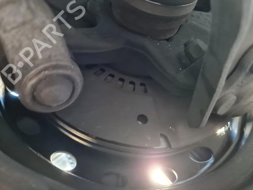 Used Left front steering knuckle RENAULT CLIO V (B7_) [2019-2025]  21767730