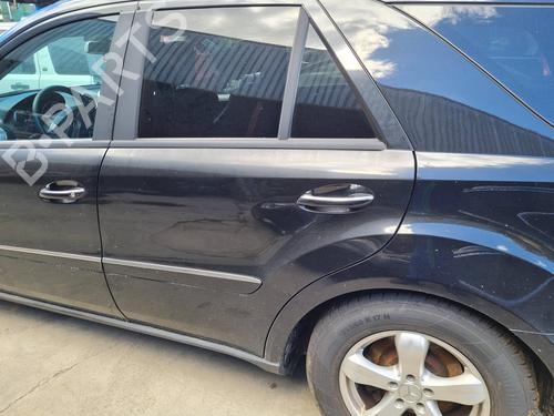 Used Left rear door MERCEDES-BENZ M-CLASS (W164) ML 320 CDI 4-matic (164.122) (224 hp) 21641438