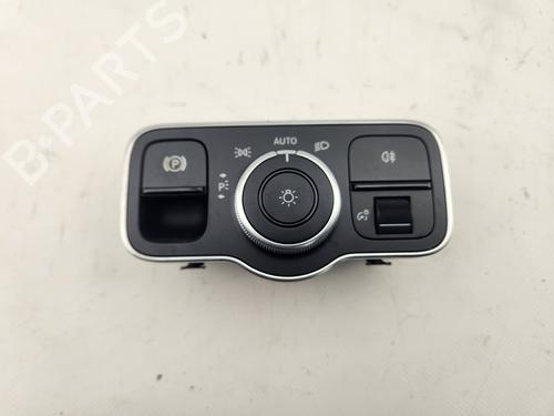 Used Headlight switch MERCEDES-BENZ CLA (C118) CLA 200 d (118.312) (150 hp) 31594279