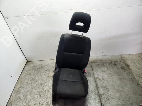 Used Right front seat SUZUKI GRAND VITARA I (FT, HT) 2.0 HDI 110 16V 4x4 (SQ420D, TD83V) (109 hp) 24657129