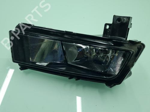 Used Right front fog light Right front fog light VW TOURAN (5T1) [2015-2026] 21638667 21638667