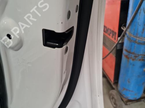 front-right-lock-mercedes-benz-cla-c118-2019-33942268 main image