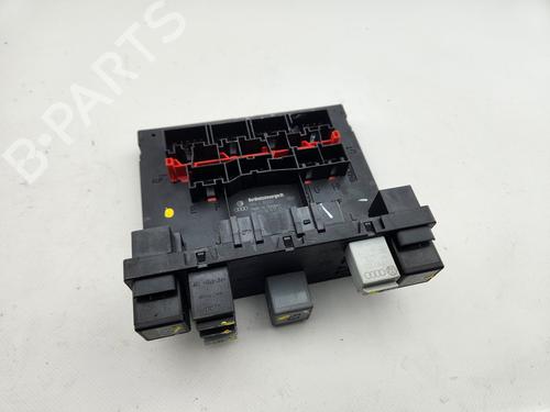 Sikringsdose SKODA OCTAVIA II Combi (1Z5) 2.0 TFSI (200 hp) 28716924