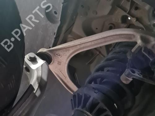 Used Right front suspension arm JAGUAR F-PACE (X761) 2.0 Ti4 AWD (250 hp) 31062691