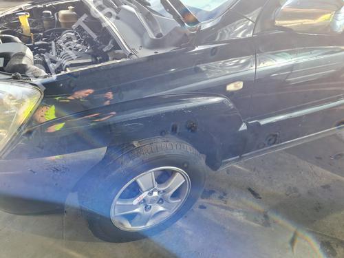 Used Left front fenders KIA SPORTAGE II (JE_, KM_) 2.0 CRDi (140 hp) 21653097