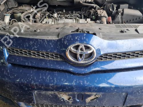 Grille TOYOTA COROLLA Verso (ZER_, ZZE12_, R1_) [2004-2009]  22388501