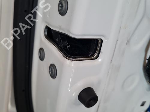 front-left-lock-toyota-corolla-estate-_e21_-2019-39505872 main image