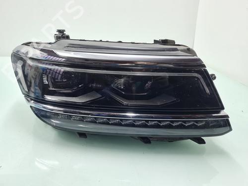 Højre forlygte VW TIGUAN ALLSPACE (BW2, BJ2) 2.0 TDI (150 hp) 24019179