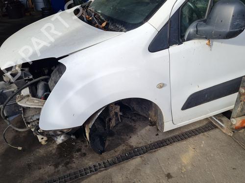 Used Left front fenders CITROËN BERLINGO / BERLINGO FIRST Box Body/MPV (M_) 2.0 HDI 90 (MBRHY, MCRHY) (90 hp) 28315507