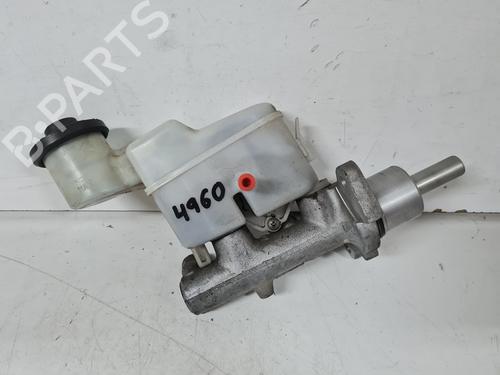 Used Brake master cylinder TOYOTA HILUX VII Pickup (_N1_, _N2_, _N3_) 3.0 D-4D 4WD (KUN26) (171 hp) 21636939