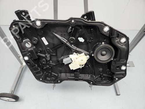 Used Front left window mechanism Front left window mechanism BMW 3 (G20, G80, G28) 330 d xDrive (265 hp) 29290088 29290088