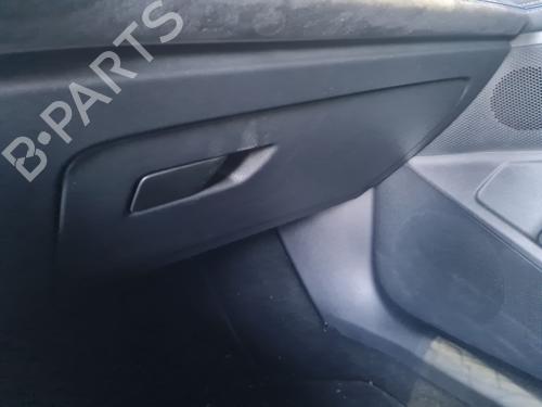 glove-box-vw-passat-b8-variant-3g5-cb5-2014-32073138 main image