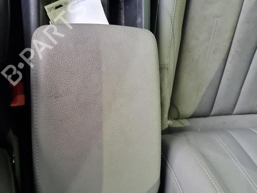 Apoyobrazos central AUDI A4 B9 Avant (8W5, 8WD) 2.0 TDI (150 hp) 31716462