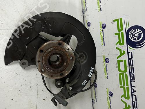 Used Right front steering knuckle PEUGEOT 308 II (LB_, LP_, LW_, LH_, L3_) [2013-2021]  21660909