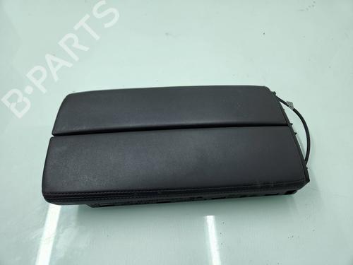 armrest-center-console-ds-ds-7-crossback-j4_-jr_-jc_-2017-21647456 main image