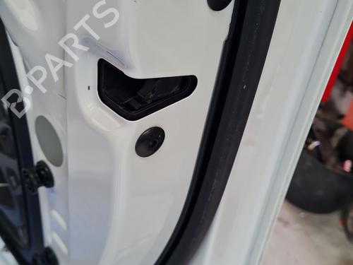 front-right-lock-vw-touran-5t1-2015-34723513 main image