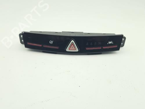 Used Switch Switch SSANGYONG TIVOLI 1.6 XDi 160 (115 hp) 40252717 40252717
