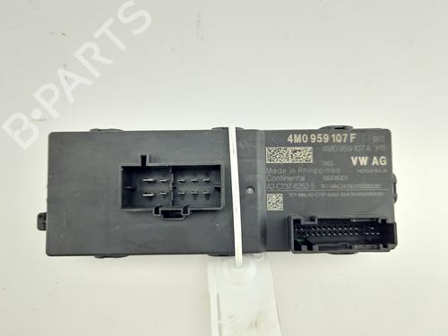 Used Electronic module Electronic module AUDI A4 B9 Avant (8W5, 8WD) 2.0 TDI (136 hp) 40009521 40009521