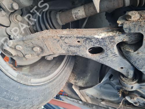 Used Right front suspension arm FORD C-MAX II (DXA/CB7, DXA/CEU) [2010-2019]  25382274