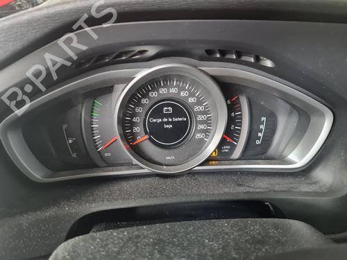 Instrument cluster VOLVO V40 Hatchback (525) D2 | BP21647173C47 