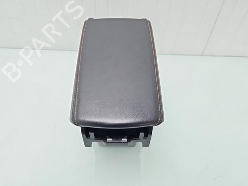 armrest-center-console-cupra-formentor-km7-kmp-2020-26187564 main image
