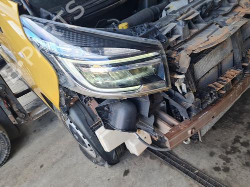 Right headlight RENAULT TRAFIC III Van (FG_)  | BP29722735C29 