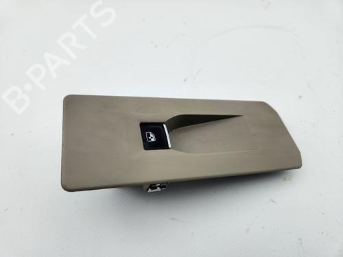 hjre-fortil-elrude-kontakt-vw-multivan-t7-stm-stn-2021-31840994 main image