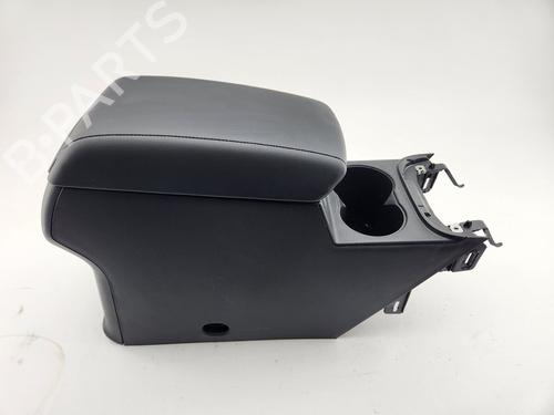 Used Armrest / Center console Armrest / Center console SEAT ATECA (KH7, KHP) 2.0 TDI 4Drive (150 hp) 29722658 29722658