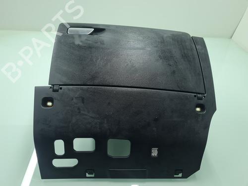 Used Glove box AUDI A3 Sportback (8VA, 8VF) 1.6 TDI (110 hp) 21638398