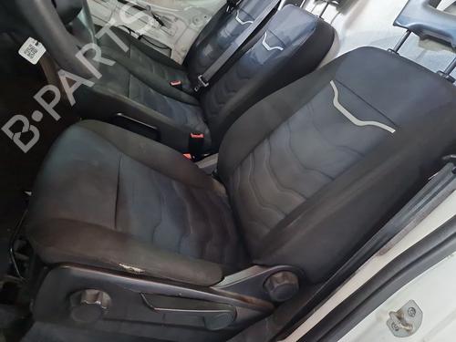 left-front-seat-iveco-daily-iv-van-2006-2007-2008-2009-2010-2011-2012-39448265 main image