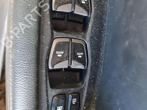 Used Left front window switch Left front window switch HYUNDAI GRAND SANTA FÉ 2.2 CRDi All-wheel Drive (197 hp) 29706090 29706090