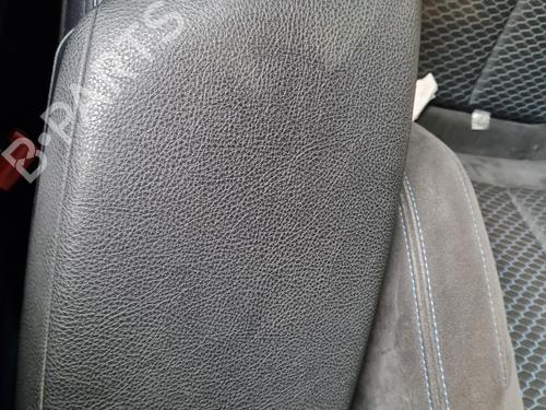 Used Armrest / Center console BMW 1 (F20) 118 d (150 hp) 29861850