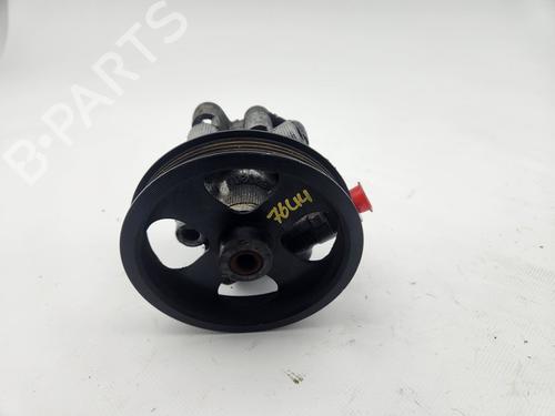 Used Steering pump TOYOTA RAV 4 II (_A2_) [2000-2005]  29942036