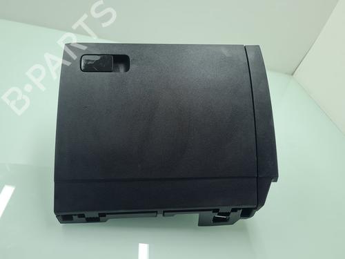 glove-box-vw-touran-5t1-5tb857097c-2015-21638669 main image
