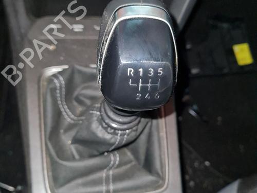Used Shift knob Shift knob OPEL MOKKA 1.2 Turbo Hybrid (136 hp) 39890460 39890460
