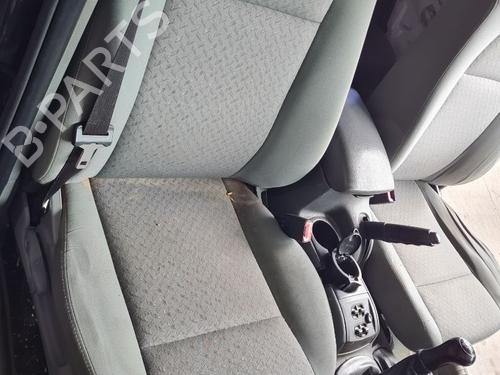 Right front seat JEEP CHEROKEE (KJ) 2.8 CRD 4x4 BP28296606C16