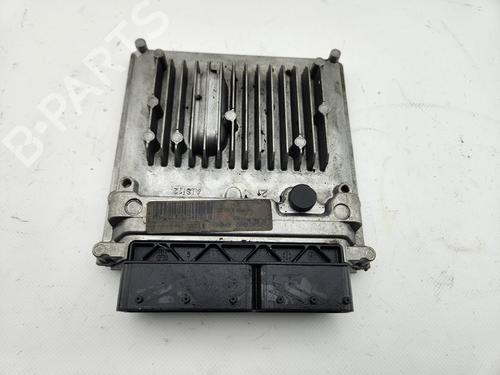 Used Engine control unit (ECU) Engine control unit (ECU) MERCEDES-BENZ B-CLASS Sports Tourer (W246, W242) B 200 CDI / d (246.208) (136 hp) 33869359 33869359