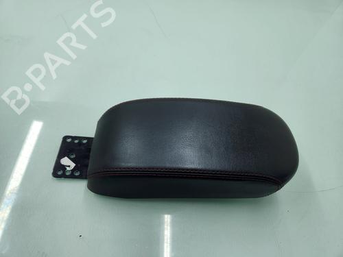 Used Armrest / Center console Armrest / Center console JEEP RENEGADE SUV (BU, B1, BV) 2.0 CRD 4x4 (170 hp) 27098114 27098114