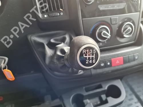 Used Shift knob Shift knob PEUGEOT BOXER Van 2.2 BlueHDi 120 (120 hp) 29548008 29548008