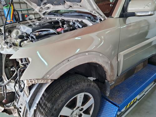 left-front-fenders-mitsubishi-pajero-iv-v8_w-v9_w-2006-38649694 main image