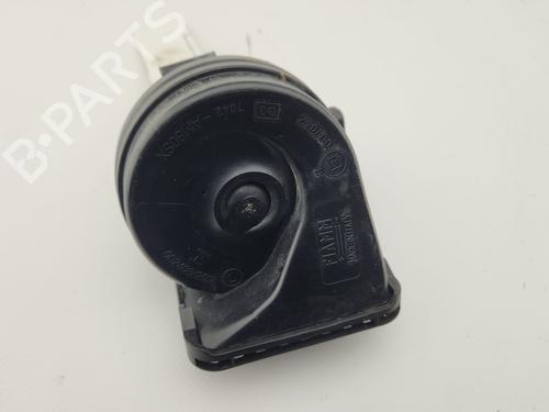 horn-land-rover-defender-station-wagon-l663-2019-38622015 main image