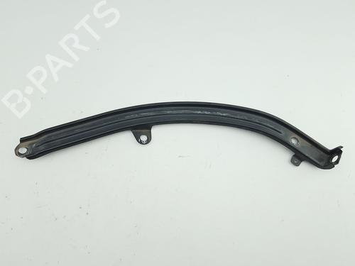 Used Right headlight support Right headlight support IVECO DAILY IV Van 35C14 GV, 35C14 GV/P, 35S14 GV, 35S14 GV/P (136 hp) 40009528 40009528