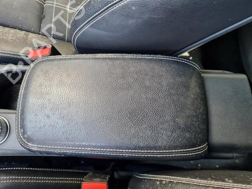Used Armrest / Center console Armrest / Center console MERCEDES-BENZ A-CLASS (W176) A 180 CDI (176.000) (109 hp) 21643736 21643736