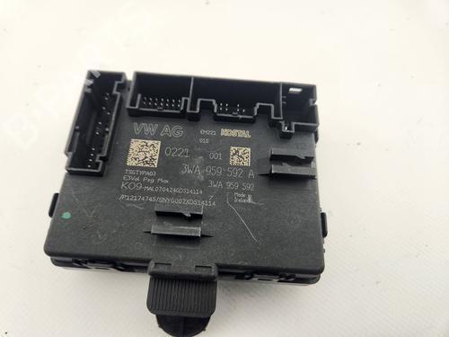Used Electronic module Electronic module VW GOLF VIII (CD1, DA1) 1.5 eTSI (150 hp) 30549245 30549245