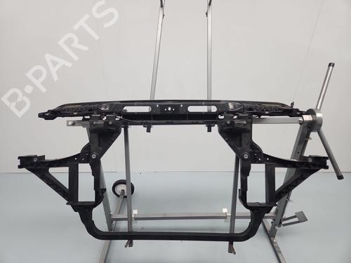 Frente em fibra/chapa Frente em fibra/chapa BMW X3 (E83) 2.0 d (150 hp) 35901045 35901045