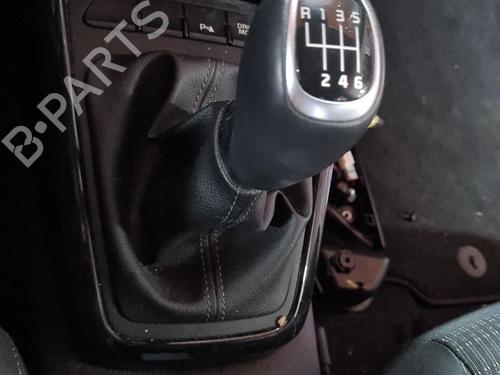Used Shift knob Shift knob KIA STONIC (YB) 1.0 T-GDi Eco-Dynamics+ (101 hp) 37997285 37997285