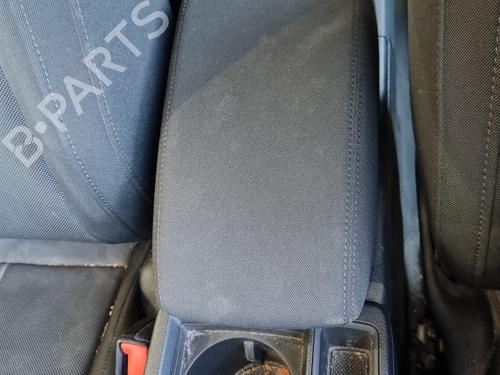 armrest-center-console-audi-q3-sportback-f3n-2019-26697381 main image